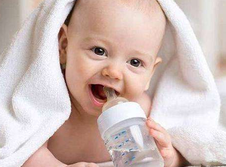 寶寶頻繁打嗝怎么辦 可能是這些原因 寶寶頻繁打嗝怎么辦 可能是這些原因