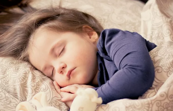 孩子標準入睡時間表 不同年齡孩子入睡時間介紹