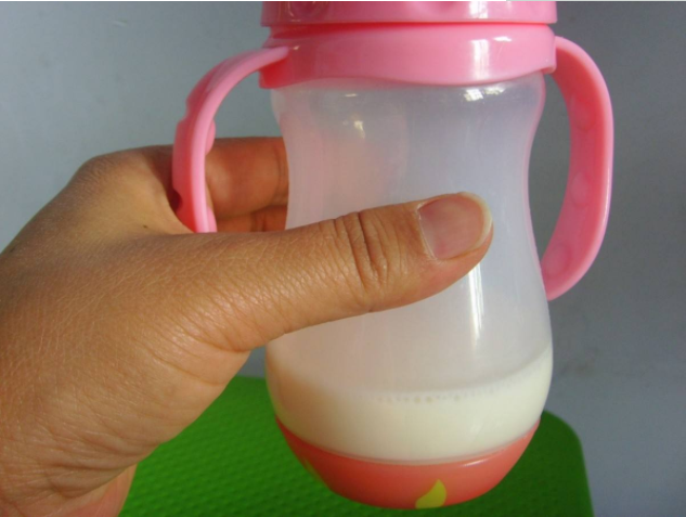 奶粉溶解快好還是慢好 奶粉不易溶解怎么辦