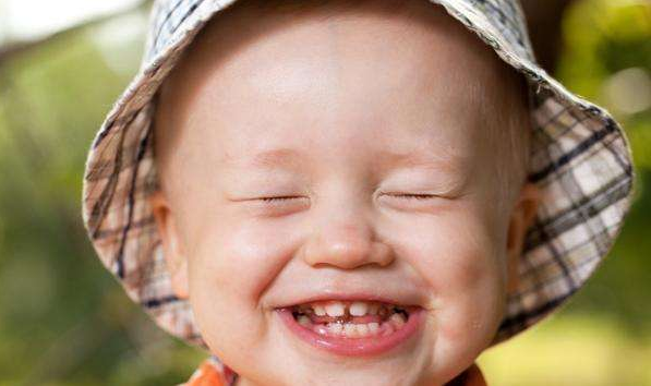 怎么訓(xùn)練寶寶早點(diǎn)開口說話 孩子說話早需要什么條件