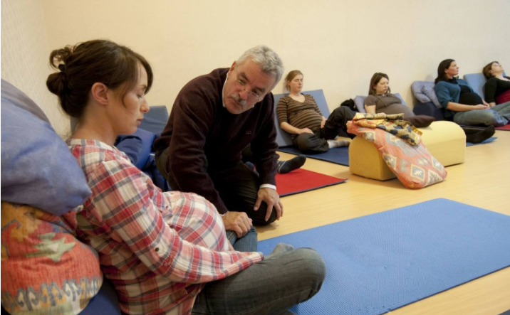 催眠分娩法是怎么訓練的 生孩子快慢與什么有關