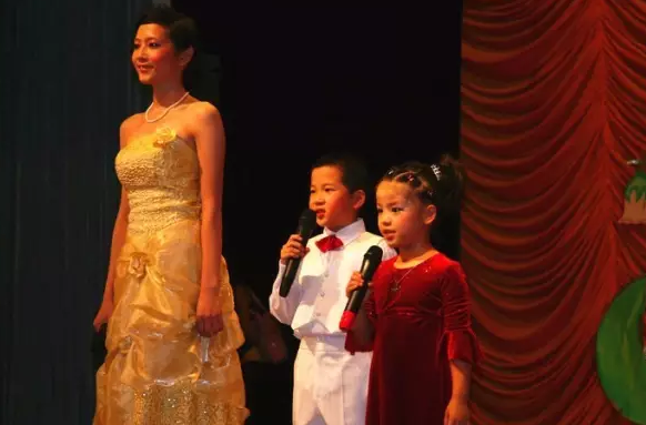 2019幼兒園元旦晚會主持開場白 最新幼兒園元旦晚會串詞