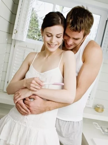 孕期同房時胎兒有什么感覺 孕期同房什么姿勢比較安全