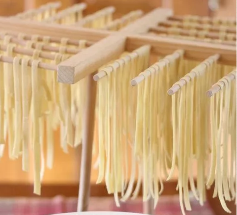 兒童不能吃哪些食物 哪些食物是兒童要少吃的 兒童不能吃哪些食物 哪些食物是兒童要少吃的