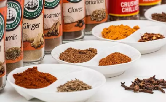 寶寶多大可以吃米飯 孩子吃大人飯的時間