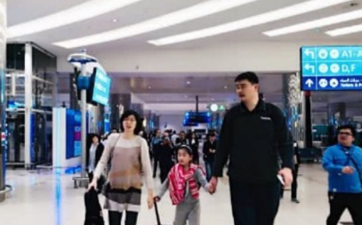 姚明女兒身高多少 姚明8歲女兒身高逼近成年人