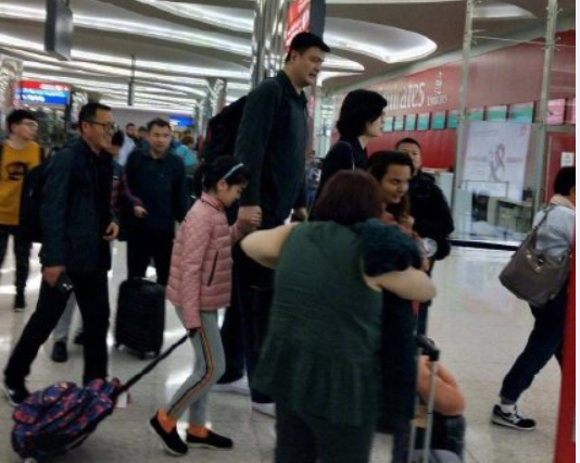 姚明女兒身高多少 姚明8歲女兒身高逼近成年人