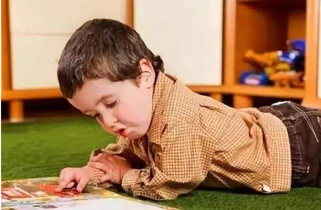 孩子過(guò)度依賴(lài)父母有什么危害 怎樣培養(yǎng)孩子的獨(dú)立性