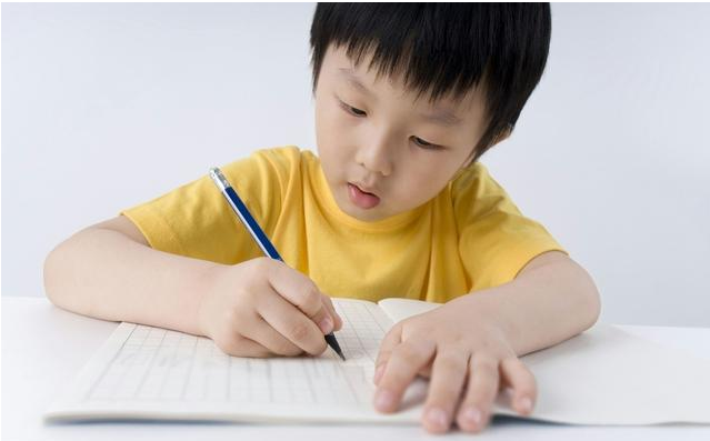 孩子反應慢說話晚是什么原因 怎么提高孩子的反應能力