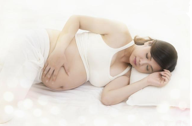 孕婦摸到肚子硬的東西是怎么回事 孕婦肚子硬對胎兒有影響嗎