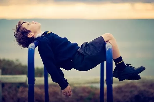 怎么讓孩子變得外向 引導(dǎo)孩子外向的方法