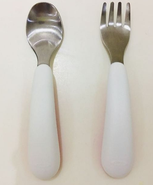 愛迪生和oxo叉勺哪個好 愛迪生和oxo叉勺對比評測 愛迪生和oxo叉勺哪個好 愛迪生和oxo叉勺對比評測