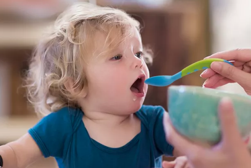 寶寶挨餓有什么好處 寶寶什么時候挨餓最好