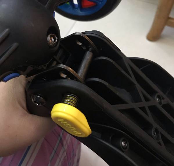 愛爾蘭菲樂騎兒童滑板車好操作嗎 愛爾蘭菲樂騎兒童滑板車使用測評 愛爾蘭菲樂騎兒童滑板車好操作嗎 愛爾蘭菲樂騎兒童滑板車使用測評