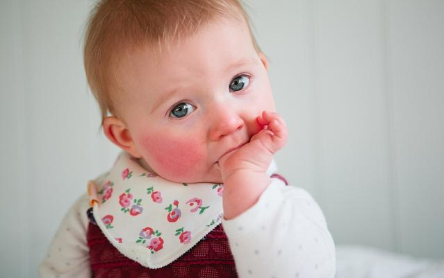 冬季寶寶皮膚常見問題有哪些 冬天怎樣給寶寶護膚