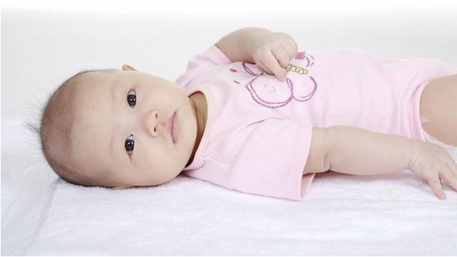 寶寶皮膚黑可以變白嗎 怎么讓寶寶皮膚變白