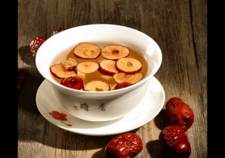 坐月子喝什么水好 坐月子可以喝白開水嗎
