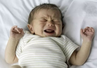 哪些寶寶易患幼兒急疹 寶寶得幼兒急疹的高峰期