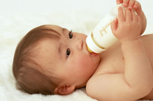 喝奶粉還要補充維生素D嗎 喝奶粉補充維生素D會過量嗎