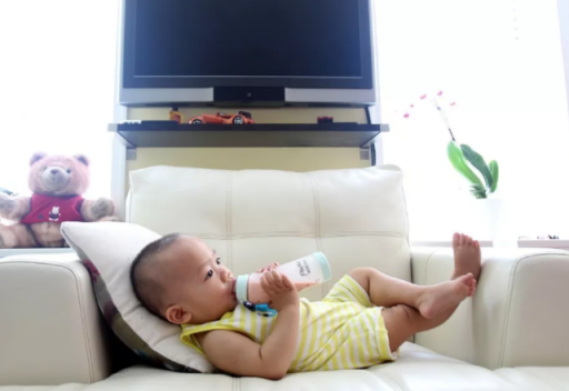 喝奶粉還要補充維生素D嗎 喝奶粉補充維生素D會過量嗎