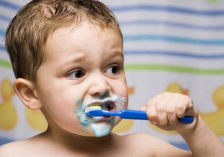 愛(ài)吃糖的孩子一定會(huì)蛀牙嗎 孩子長(zhǎng)蛀牙和什么有關(guān)