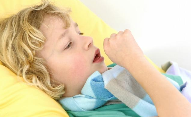 孩子咳嗽要先止咳嗎 孩子咳嗽怎么化痰 孩子咳嗽要先止咳嗎 孩子咳嗽怎么化痰