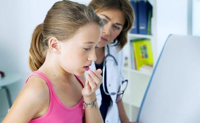 孩子咳嗽要先止咳嗎 孩子咳嗽怎么化痰 孩子咳嗽要先止咳嗎 孩子咳嗽怎么化痰