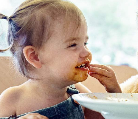 幾個月的寶寶可以吃面條 寶寶吃面條有什么好處 幾個月的寶寶可以吃面條 寶寶吃面條有什么好處