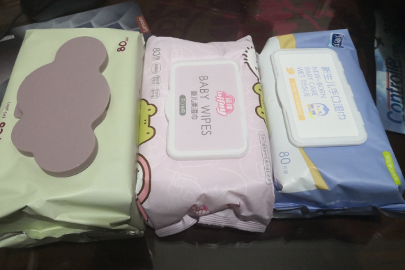 紅色小象濕巾好不好 紅色小象濕巾全棉時代對比 紅色小象濕巾好不好 紅色小象濕巾全棉時代對比