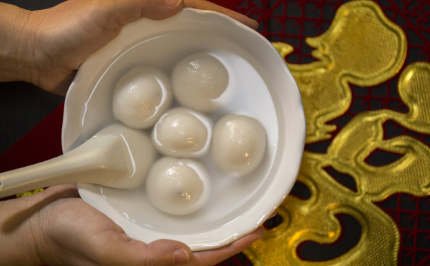 2019年豬年元宵節(jié)微信祝福語(yǔ)大全 關(guān)于元宵節(jié)的祝福語(yǔ)