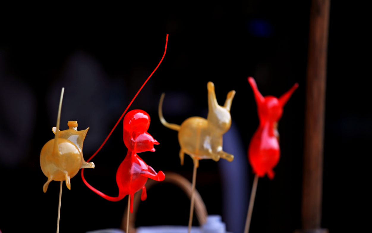 正月十五看花燈猜燈謎說說 2019過年看花燈的說說朋友圈