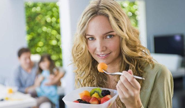 產(chǎn)后吃哪些水果可以瘦身 產(chǎn)后吃這些水果瘦身