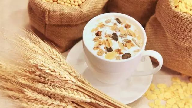 吃燕麥是回奶還是催乳的 吃燕麥對母乳喂養的好處