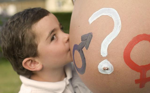 懷孕妊娠線長歪了是怎么回事 妊娠線長歪了是男是女