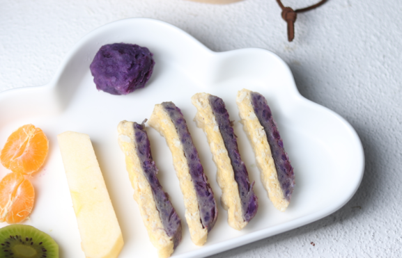 孩子幾個月大可以吃輔食 什么時候給他吃輔食比較好