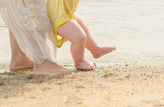  孩子走路不穩(wěn)的原因 孩子學(xué)步的錯(cuò)誤做法