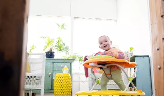  孩子走路不穩(wěn)的原因 孩子學(xué)步的錯(cuò)誤做法