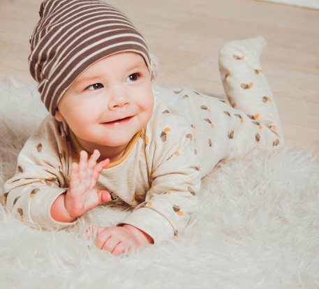 為什么小孩老是愛眨眼睛 小孩愛眨眼睛是怎么回事