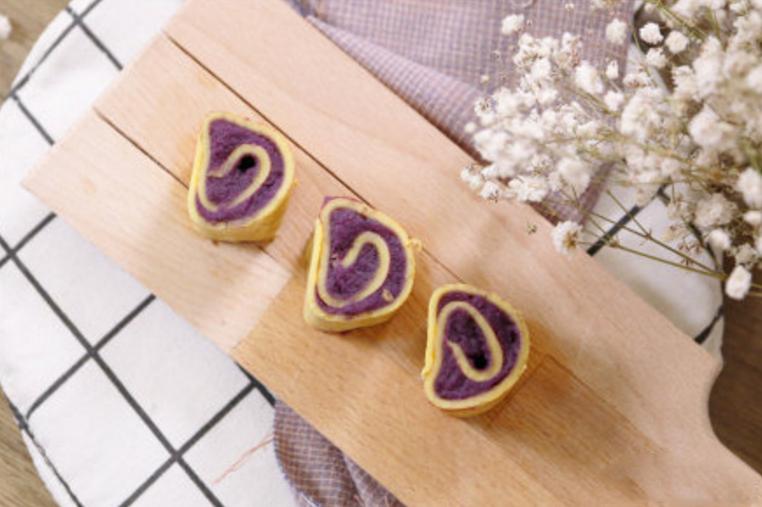 孩子第一次添加輔食吃什么好 什么樣的維生素適合給孩子補充