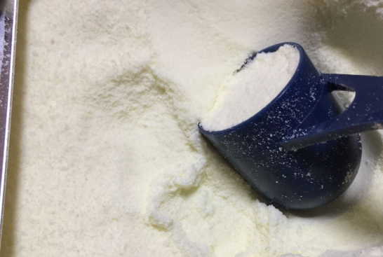 愛(ài)羽樂(lè)奶粉和愛(ài)他美哪個(gè)好 愛(ài)羽樂(lè)奶粉3段測(cè)評(píng)