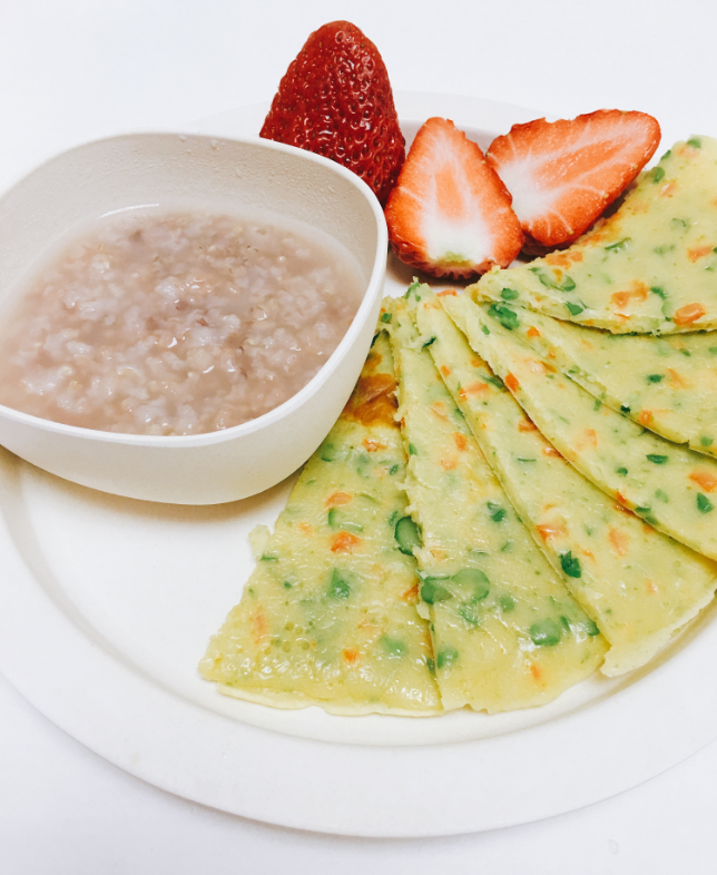 為什么孩子六個(gè)月后才能吃輔食 孩子什么行為表示可以加輔食 為什么孩子六個(gè)月后才能吃輔食 孩子什么行為表示可以加輔食