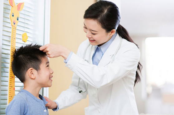 孩子能不能長高看哪3個部位 孩子長高看哪里