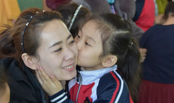 2019幼兒園婦女節(jié)報(bào)道 幼兒園三八婦女節(jié)活動(dòng)報(bào)道 2019幼兒園婦女節(jié)報(bào)道 幼兒園三八婦女節(jié)活動(dòng)報(bào)道