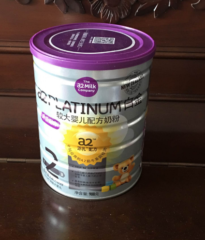 孩子吃奶粉過(guò)敏可以吃a2至初白金奶粉嗎 a2至初白金奶粉好不好