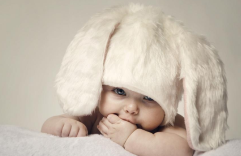 寶寶愛吃手怎么戒掉 寶寶愛吃手什么時候戒掉好