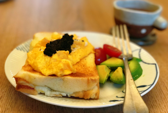 陪著孩子吃早餐說說 和孩子一起吃早餐說說朋友圈2019