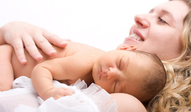 孩子吃奶奶水不夠多怎么辦 什么方法可以讓媽媽有很多奶水