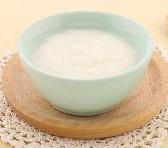 寶寶米粉錯誤的沖調方法你知道嗎 寶寶米粉的沖調誤區