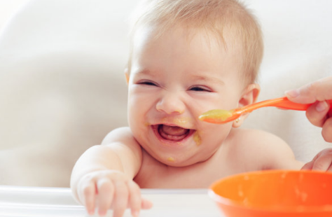 要注意寶寶這個時間無須再吃流食了 寶寶是什么時候告別流食