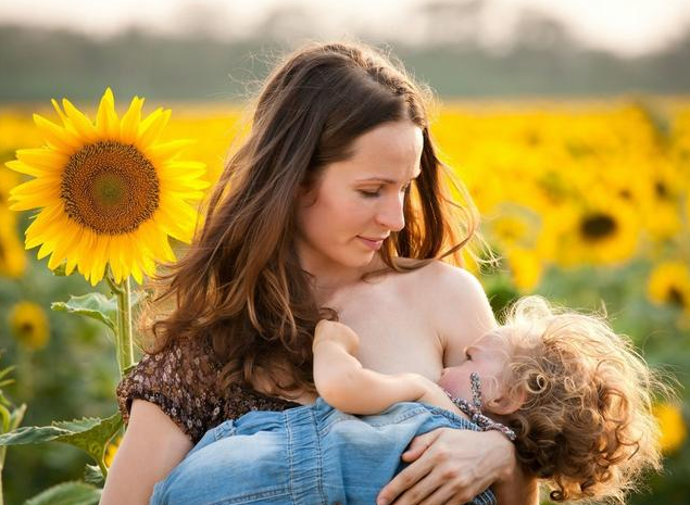 產后母乳喂養會變瘦嗎 產后母乳喂養不瘦反而胖了是什么原因